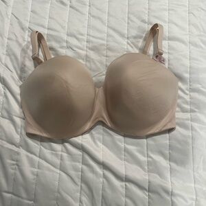 Victoria's Secret Light Nude Convertible Strapless Bra